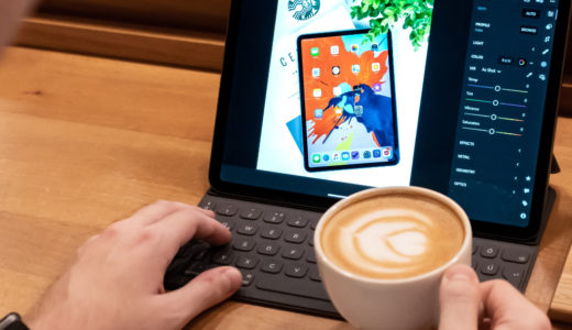 もっと早く買って入ればよかった…。　ブロガーにおすすめ！　iPad用　Smart Keyboard Folioを買ってみた！