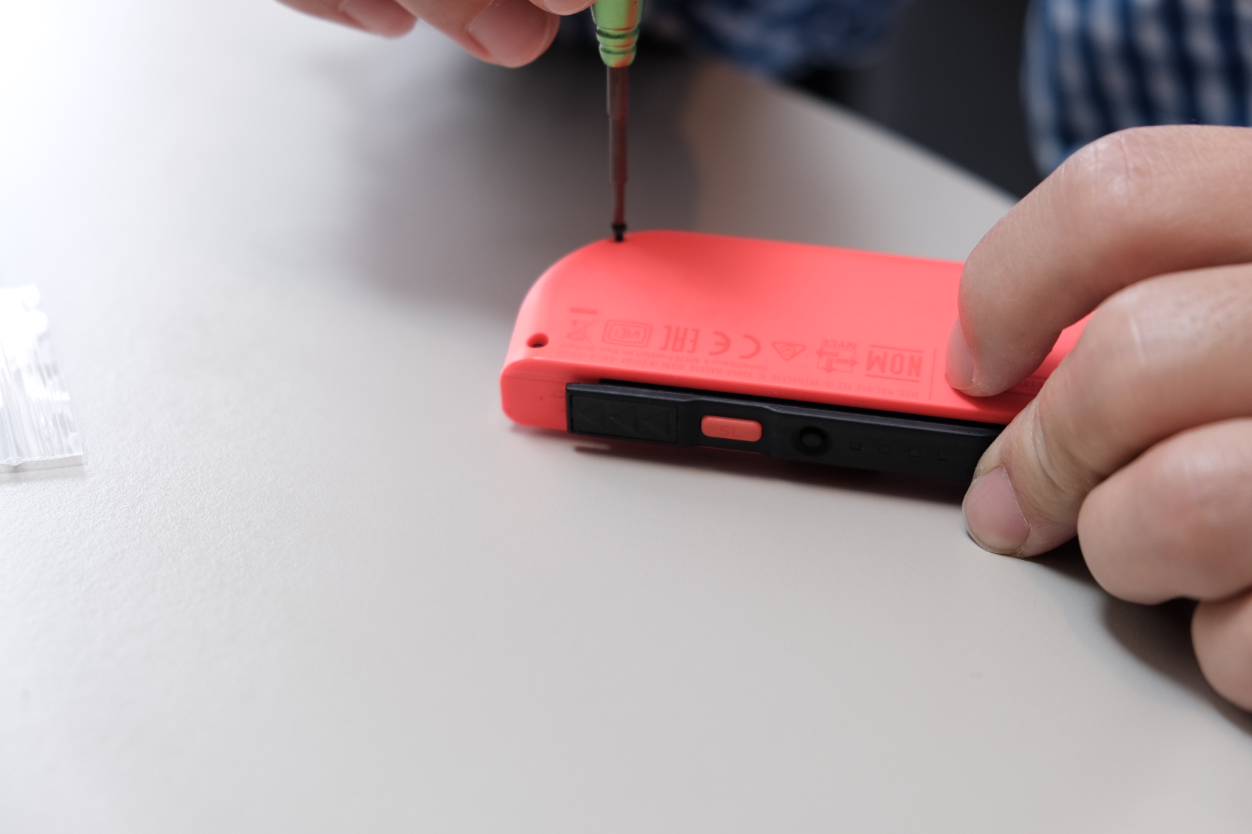 任天堂スイッチ　Nintendo Switch Joy-Con ジョイコン　修理　分解　ジョイスティック　交換　パーツ