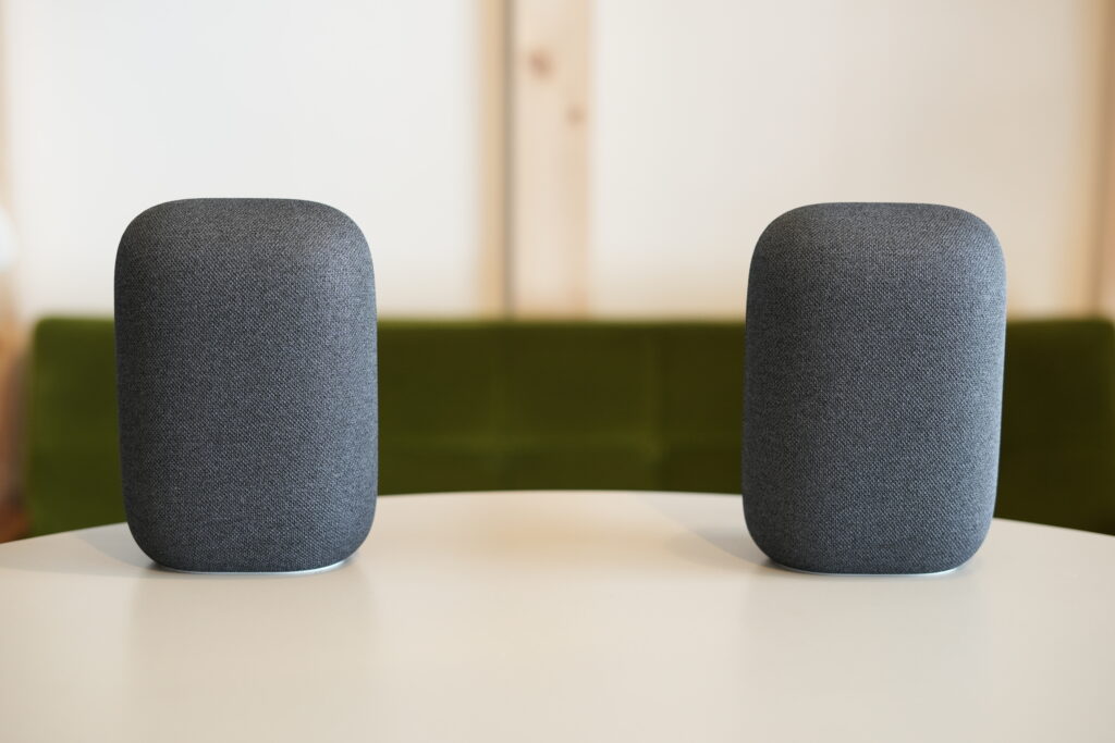 部屋が狭くてもいい音で音楽を聴きたい！Google Nest Audioを2台