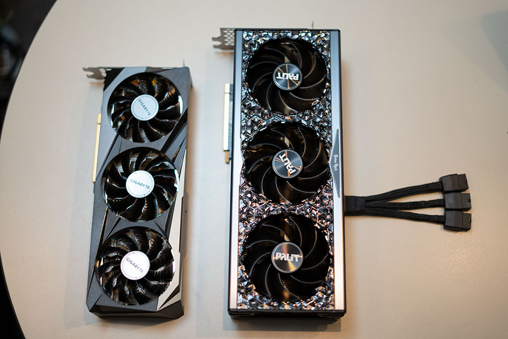 palit（パリット）のGPU、GEFORCE  RTX4080