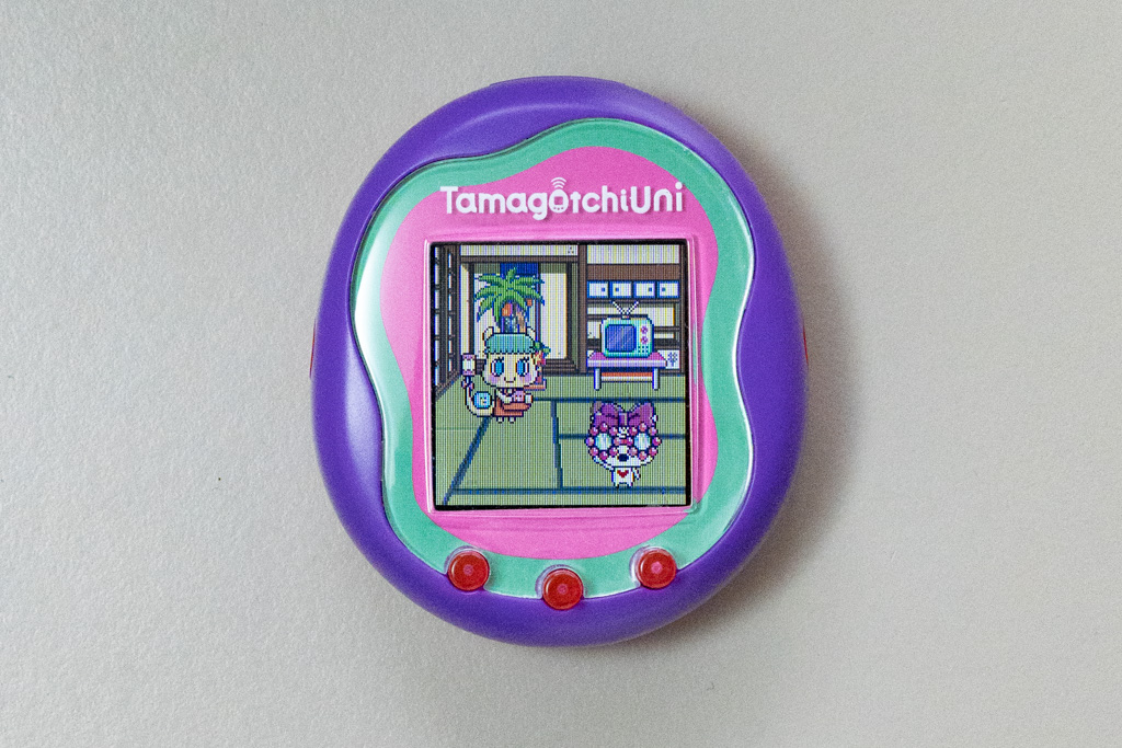 Tamagotchi Uni 　たまごっち　バンダイ　bandai