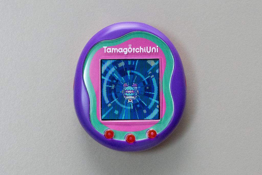 Tamagotchi Uni 　たまごっち　バンダイ　bandai