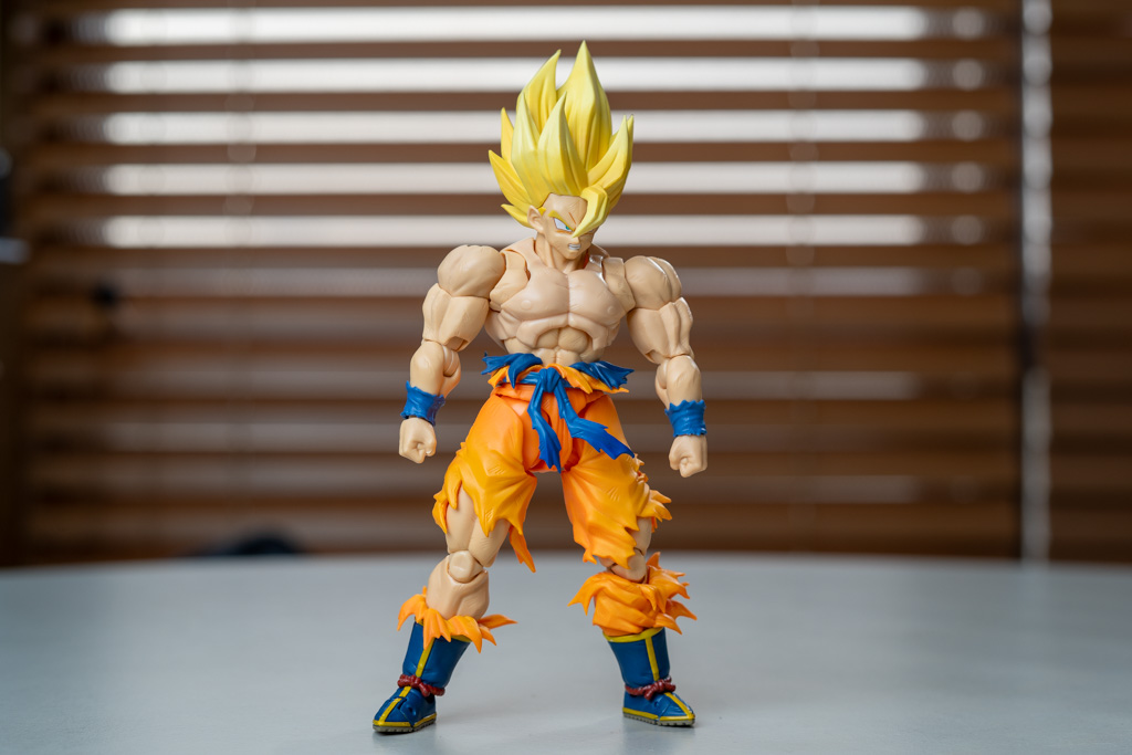 TAMASHII NATIONS S.H.フィギュアーツ ドラゴンボール スーパーサイヤ人孫悟空 -伝説のスーパーサイヤ人